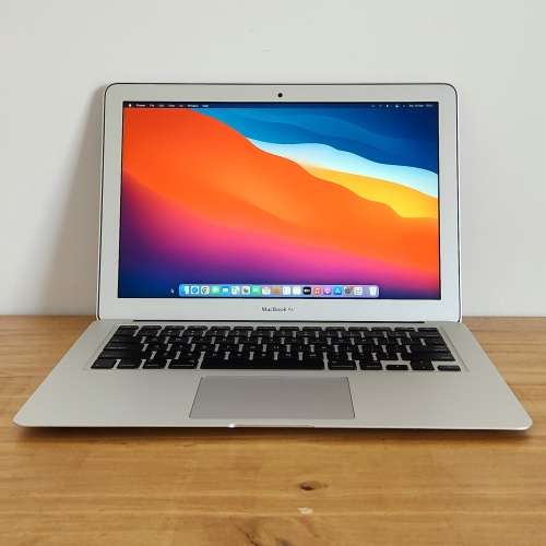 Apple MacBook Air 13 Inch Early 2014 Intel Core i5 256GB SSD/4GB RAM (1 Month Warranty)