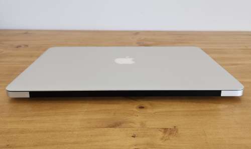 Apple MacBook Air 13 Inch Early 2014 Intel Core i5 256GB SSD/4GB RAM (1 Month Warranty)