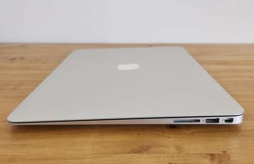 Apple MacBook Air 13 Inch Early 2014 Intel Core i5 256GB SSD/4GB RAM (1 Month Warranty)