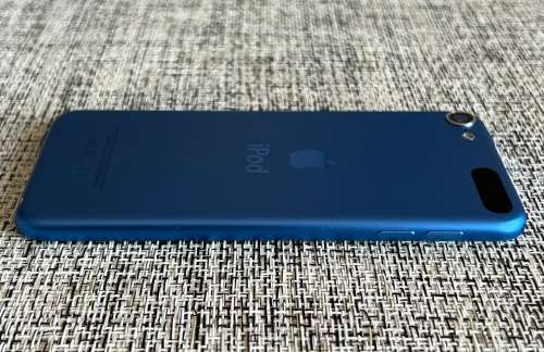 Apple iPod Touch 6TH Gen Blue 32GB (1 Month Warranty)