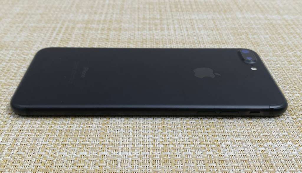 Apple iPhone 7 Plus Matte Black 128GB (1 Month Warranty)