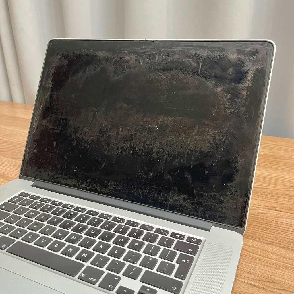 Apple MacBook Pro 15 Inch Retina 2012 | PARTS ONLY | READ AD!