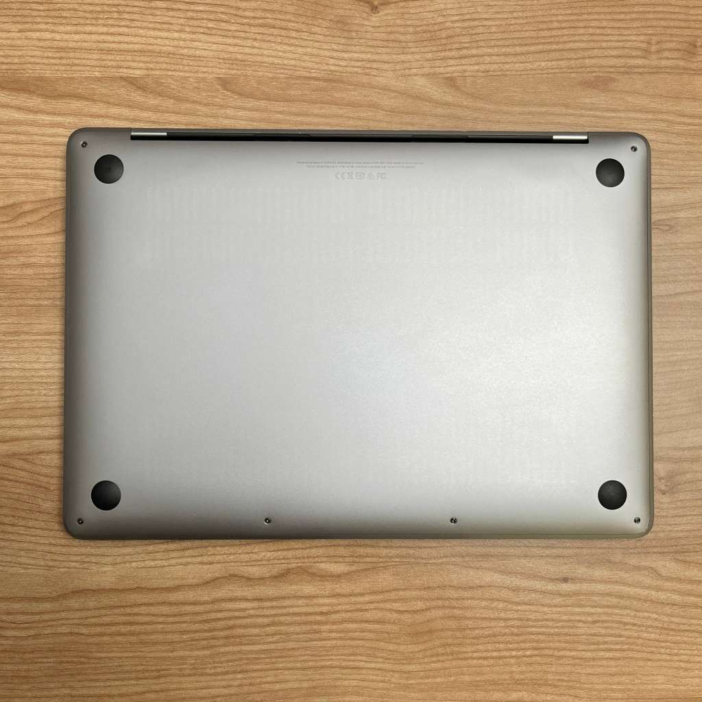 Apple MacBook Pro 13 Inch 2017 | Space Grey | Intel Core i5 | 128GB SSD/8GB RAM | READ AD!