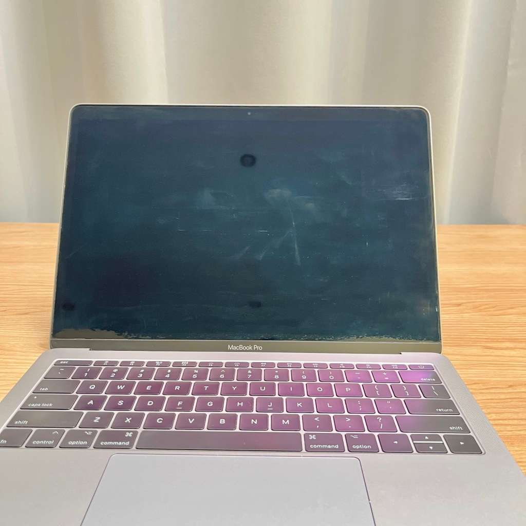 Apple MacBook Pro 13 Inch 2017 | Space Grey | Intel Core i5 | 128GB SSD/8GB RAM | READ AD!