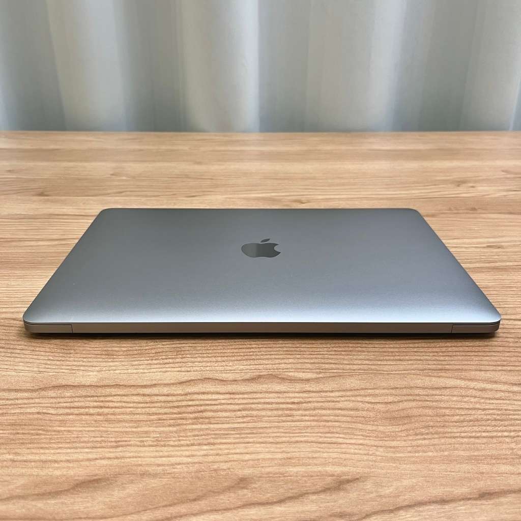 Apple MacBook Pro 13 Inch 2017 | Space Grey | Intel Core i5 | 256GB SSD/8GB RAM | (3 Month Warranty)