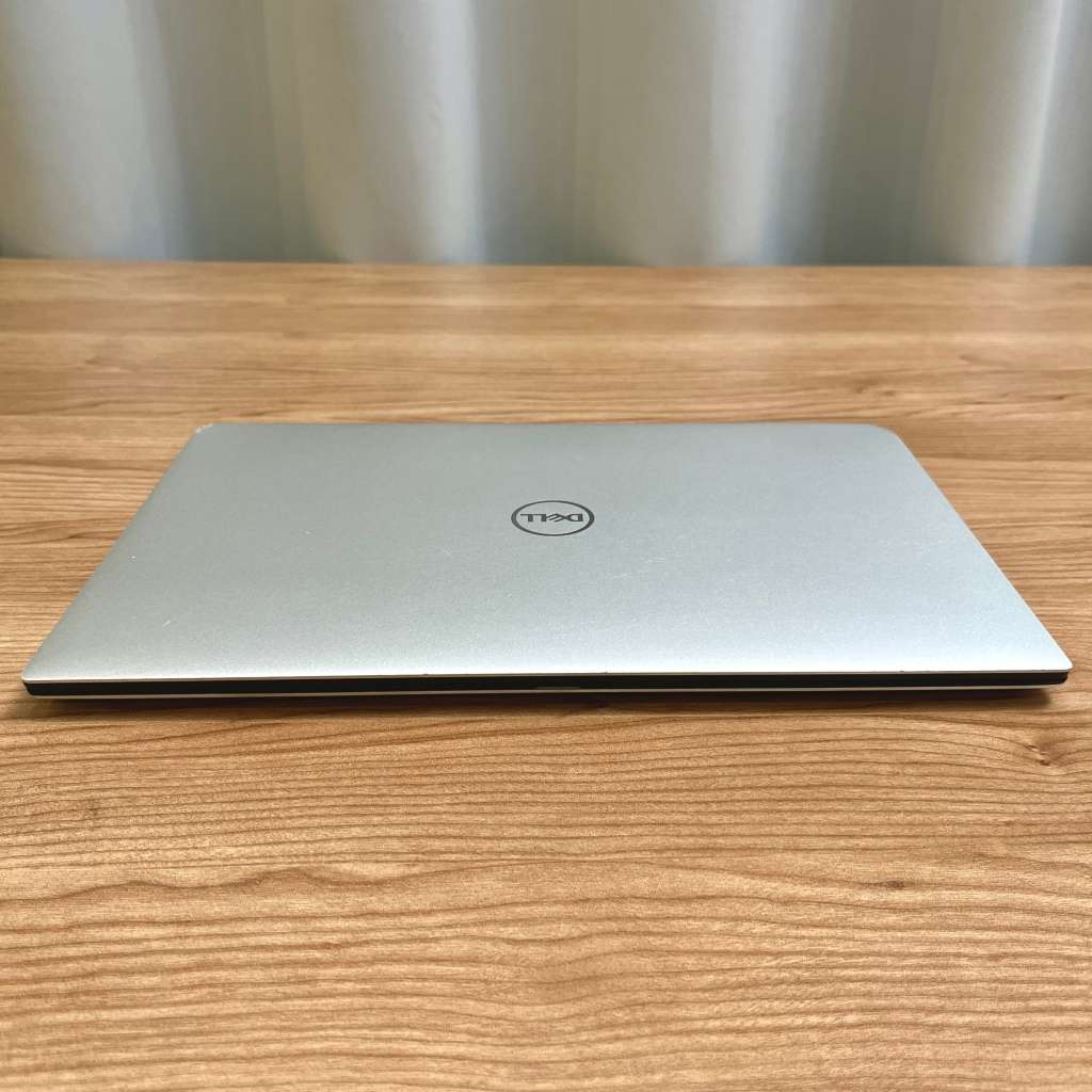 Dell XPS 13 9370 UltraBook | Intel Core i5 | 256GB SSD/8GB RAM | (3 Month Warranty)