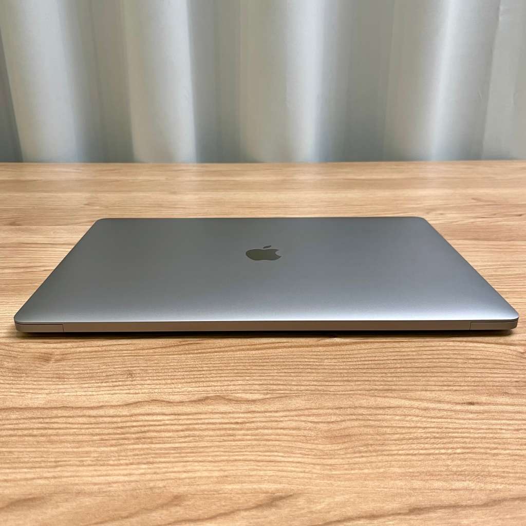 Apple MacBook Pro 15 Inch 2017 Space Grey | Intel Core i7 | 256GB SSD/16GB RAM | (3 Month Warranty )