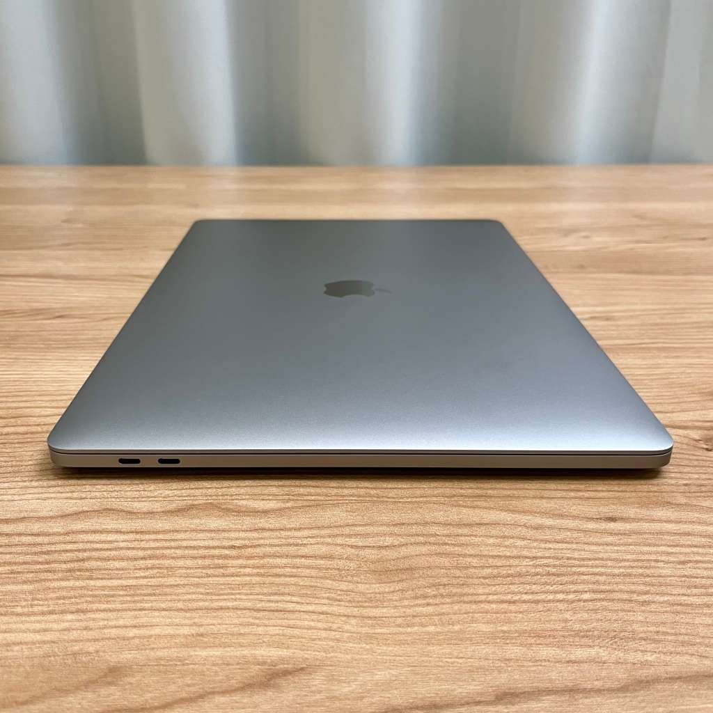 Apple MacBook Pro 15 Inch 2017 Space Grey | Intel Core i7 | 256GB SSD/16GB RAM | (3 Month Warranty )