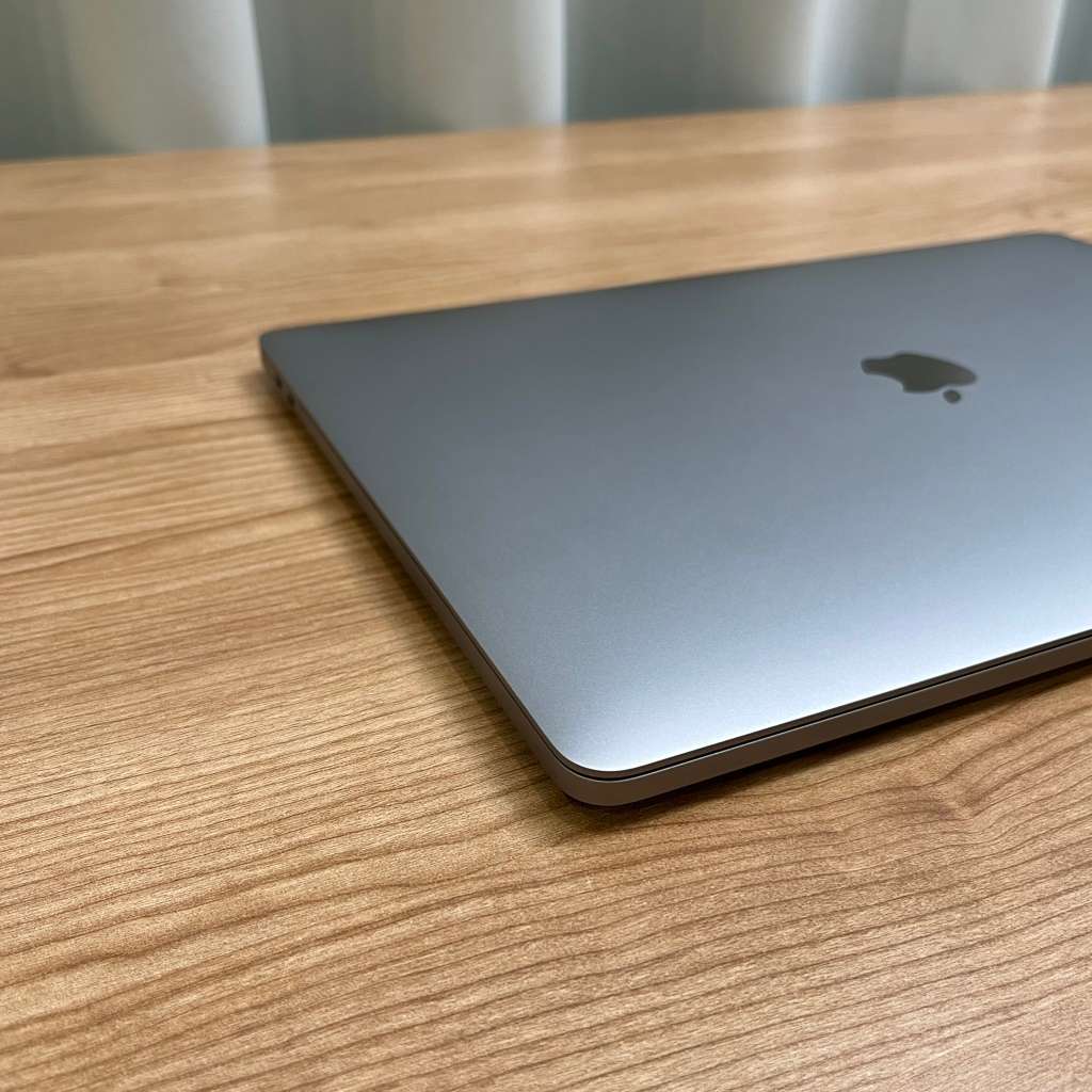 Apple MacBook Pro 15 Inch 2017 Space Grey | Intel Core i7 | 256GB SSD/16GB RAM | (3 Month Warranty )