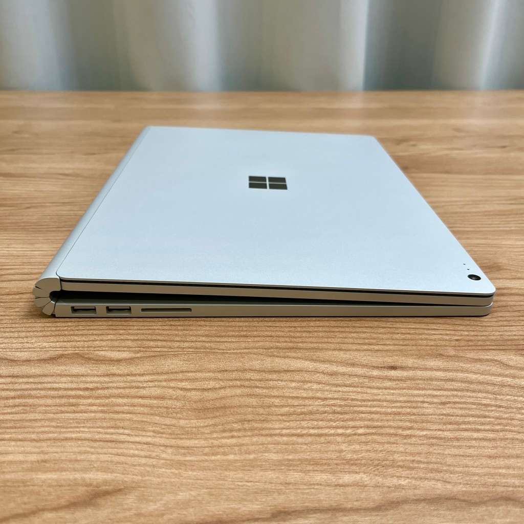 Microsoft Surface Book 2 13.5 Inch | Intel Core i5 | 256GB SSD | 8GB RAM | (3 Month Warranty)