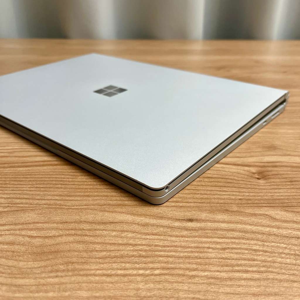 Microsoft Surface Book 2 13.5 Inch | Intel Core i5 | 256GB SSD | 8GB RAM | (3 Month Warranty)