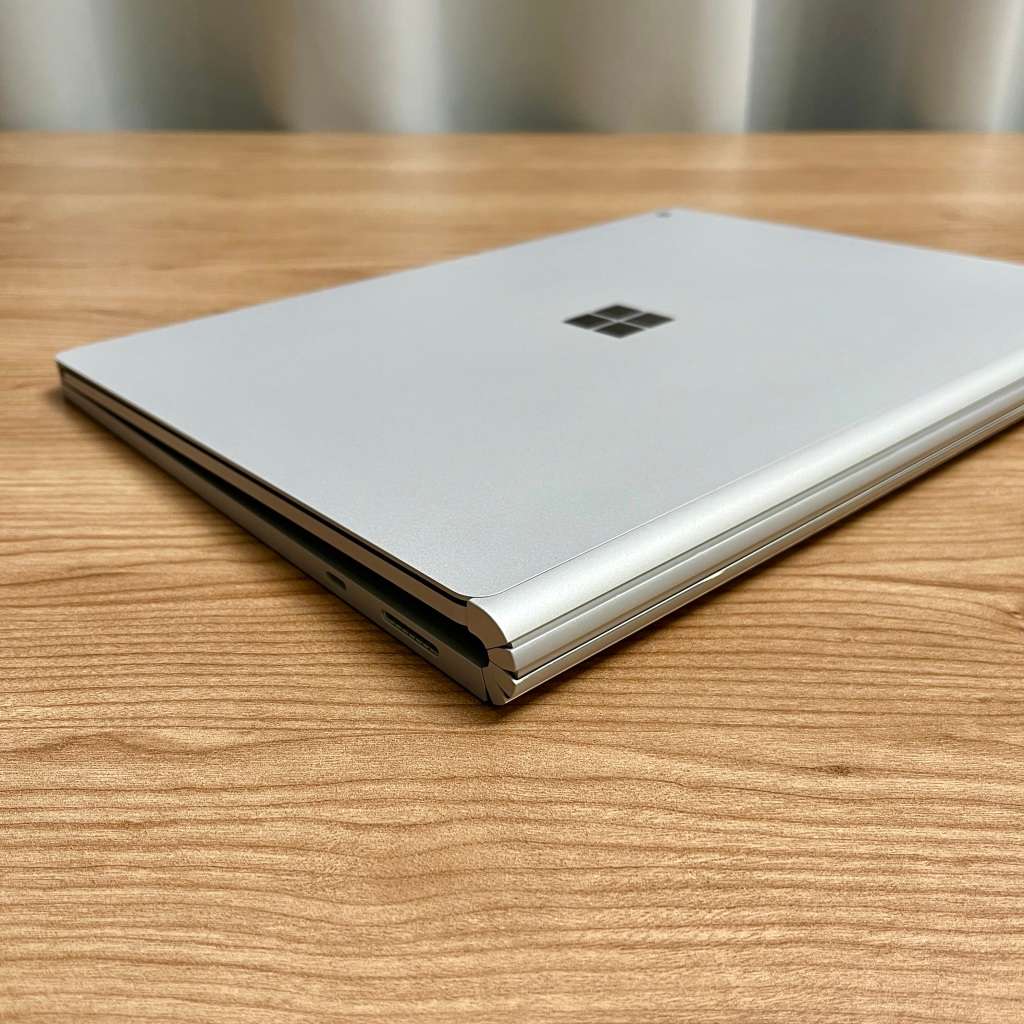 Microsoft Surface Book 2 13.5 Inch | Intel Core i5 | 256GB SSD | 8GB RAM | (3 Month Warranty)