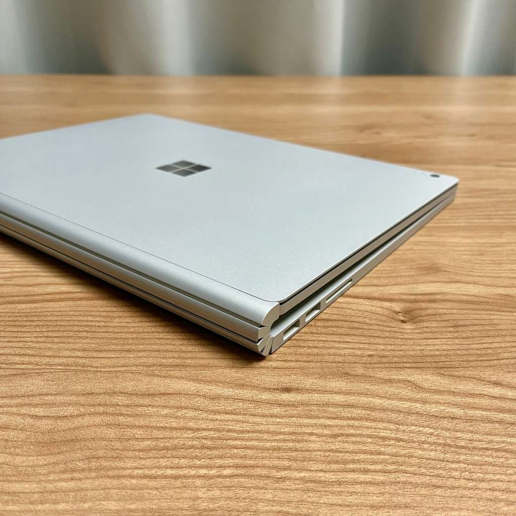 Microsoft Surface Book 2 13.5 Inch | Intel Core i5 | 256GB SSD | 8GB RAM | (3 Month Warranty)