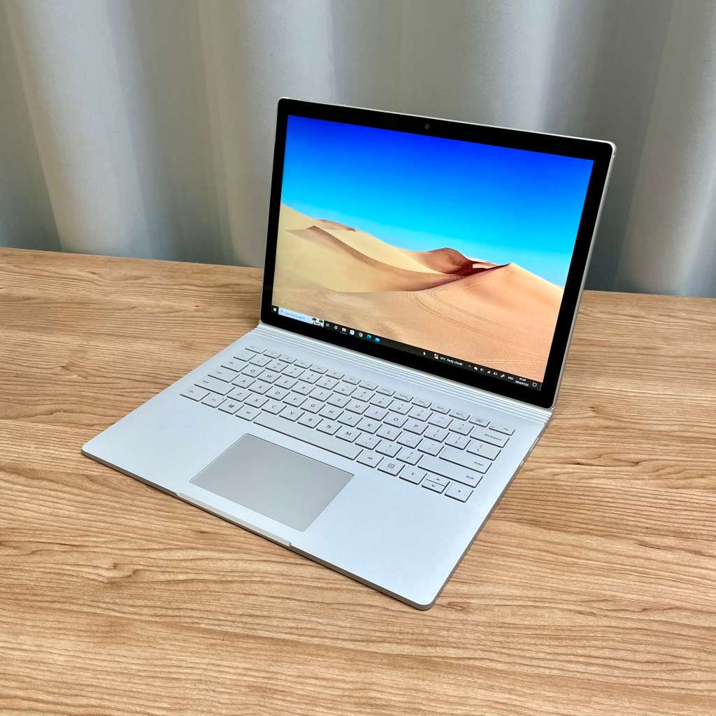 Microsoft Surface Book 2 13.5 Inch | Intel Core i5 | 256GB SSD | 8GB RAM | (3 Month Warranty)