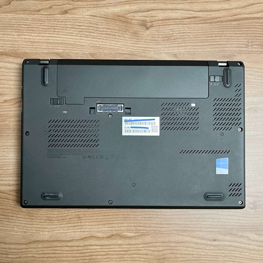 Lenovo ThinkPad X260 12.5 Inch UltraBook | Intel Core i5 | 256GB SSD | 8GB RAM | (1 Month Warranty)