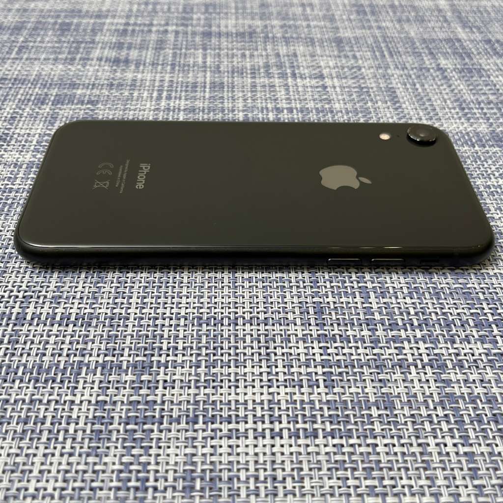 Apple iPhone Xr Black 64GB (1 Month Warranty)