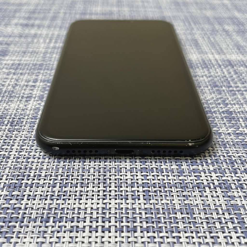 Apple iPhone Xr Black 64GB (1 Month Warranty)