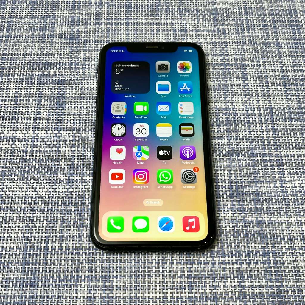 Apple iPhone Xr Black 64GB (1 Month Warranty)