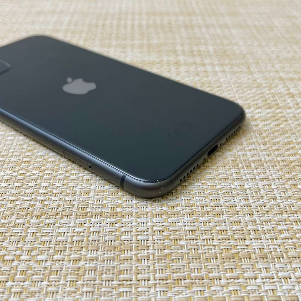 Apple iPhone 11 Black 128GB (1 Month Warranty)