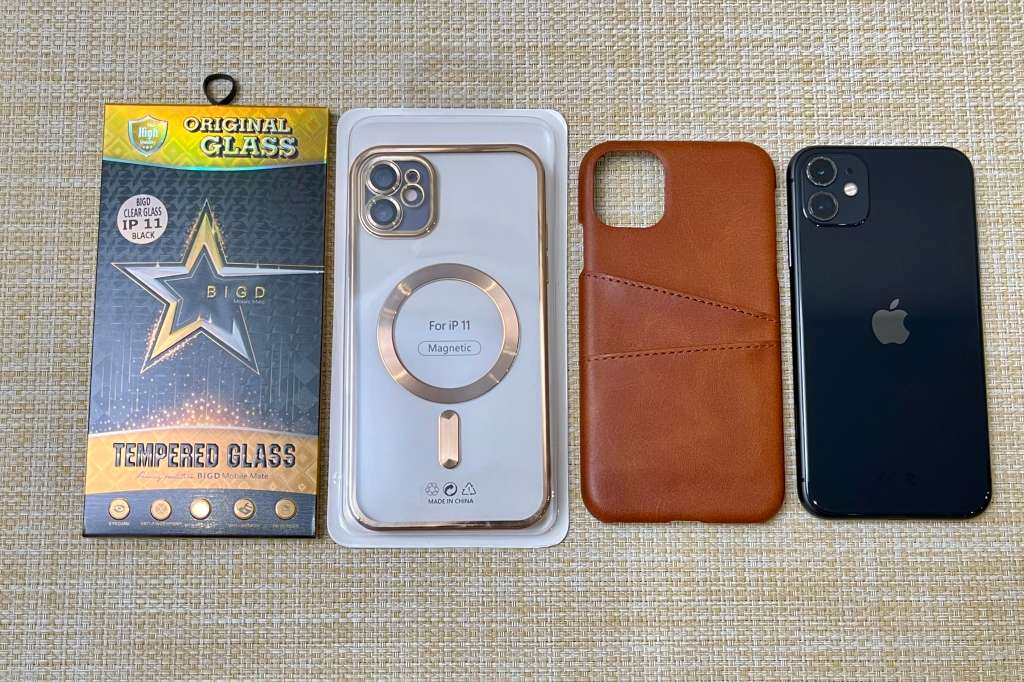 Apple iPhone 11 Black 128GB (1 Month Warranty)