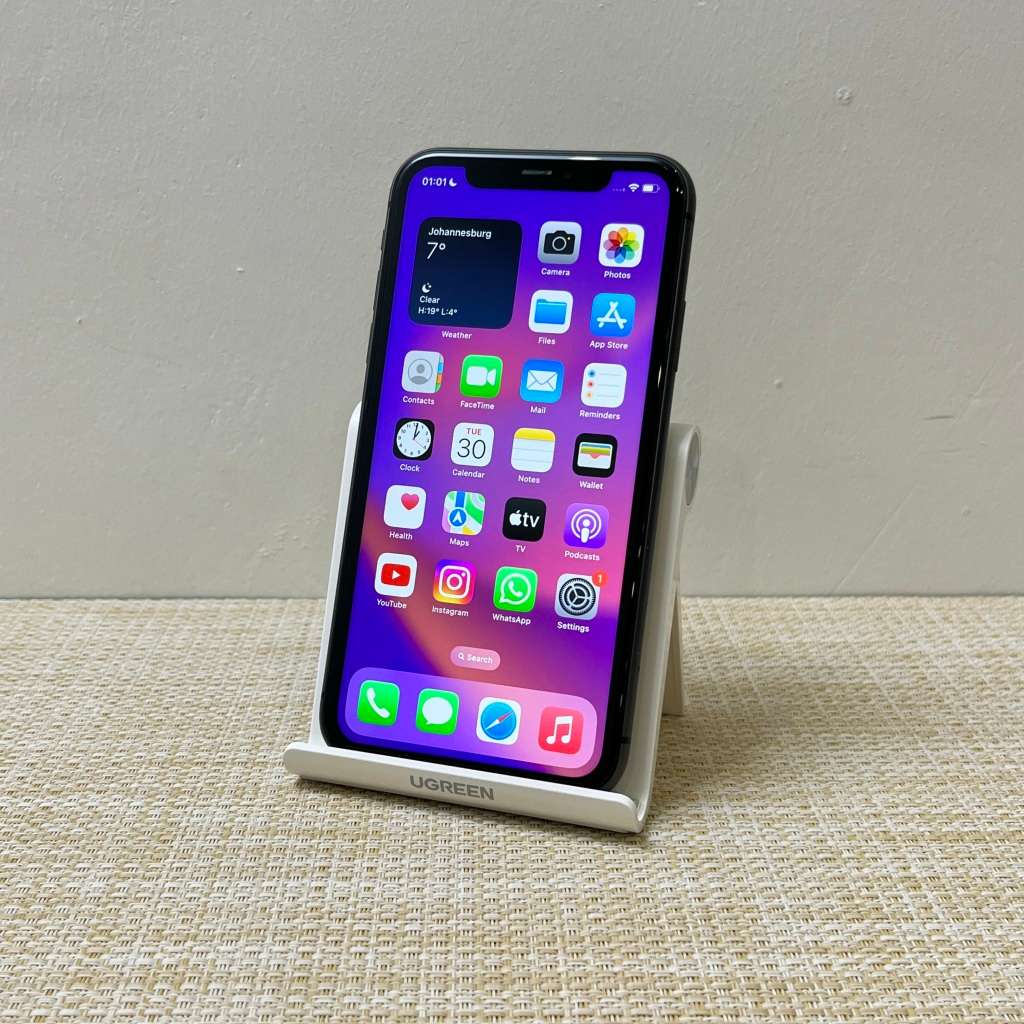 Apple iPhone 11 Black 128GB (1 Month Warranty)