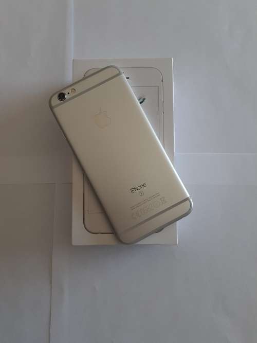 iPhone 6S 64GB Silver! Excellent Condition