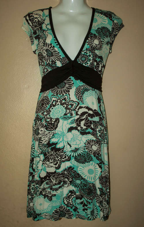 News, Size 8 Casual dress