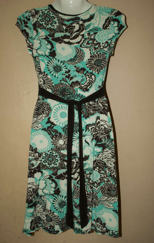 News, Size 8 Casual dress