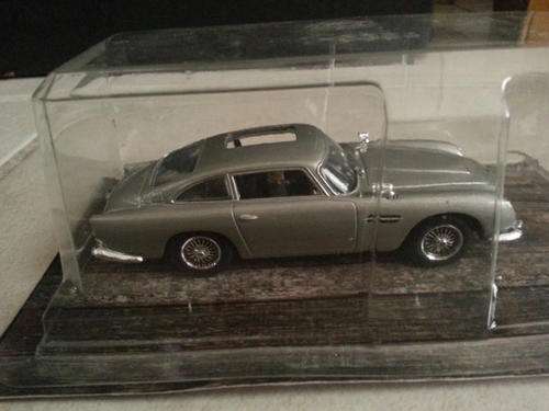 Universal Hobbies Aston Martin DB5