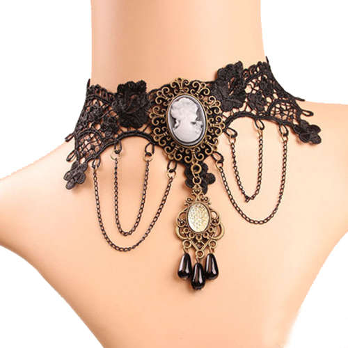 ***BEAUTIFUL*** LACE CHOKER