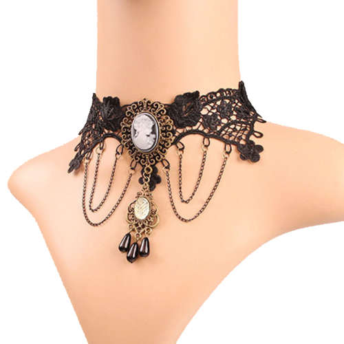 ***BEAUTIFUL*** LACE CHOKER