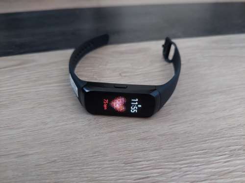 SAMSUNG GALAXY GEAR FIT | ORIGINAL | EXCELLENT CONDITION