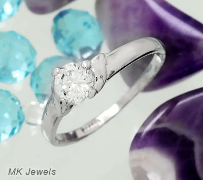 !!! GORGOUES !!! Simulated 1.25ct diamond Ring - Size 8