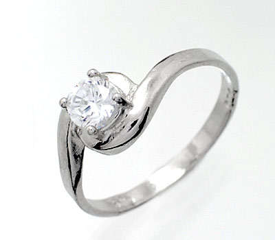 Dainty Sterling Silver Simulated Diamond solitaire ring - Size 6