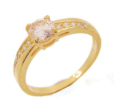 cute ring in 18ct gold Plating - size 8