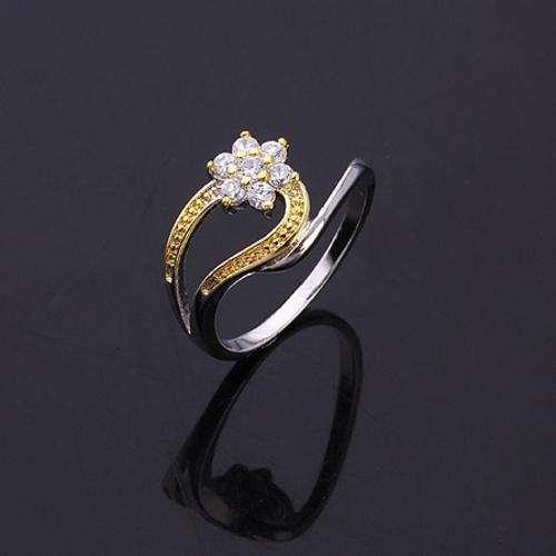 BIG SALE!!!! Stunning 2-tone white & Yellow gold ring - Size 7 / O