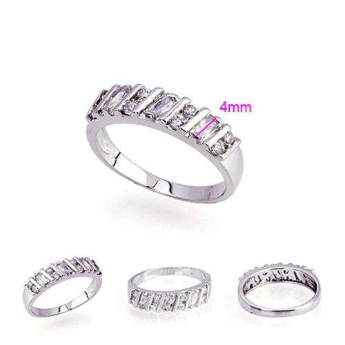 BRAND NEW !!! Stunning eternity ring - Size 6 / N