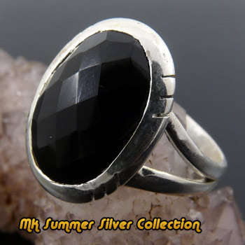 Summer !!!! Luxurious hand-made Sterling Silver genuine black onyx ring - Size 6