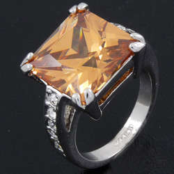 LAST CHANCE FOR CHRISTMAS!!! Stunning Citrine / diamond CZ ring in 18ct GP - Size 7