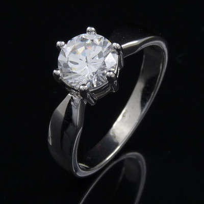 THINK VALENTINE'S !!!!! Stunning 18KRGP Engagement Ring with diamond cz stones - Size 7