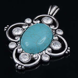 Stunning silver tone Large Pendant with simulated diamonds