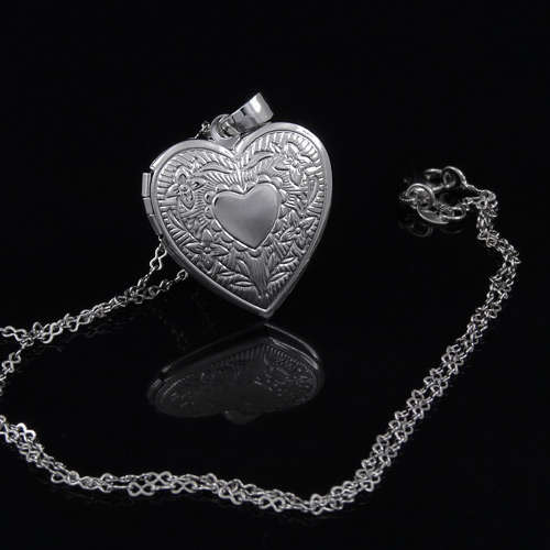 Stunning Necklace & LOCKET set, set in 18ct Gold Clad