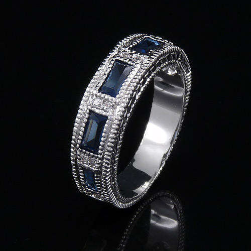 THINK VALENTINE'S !!!!! Stunning 18ct GP sapphire & Diamond simulated Ring - Size 8