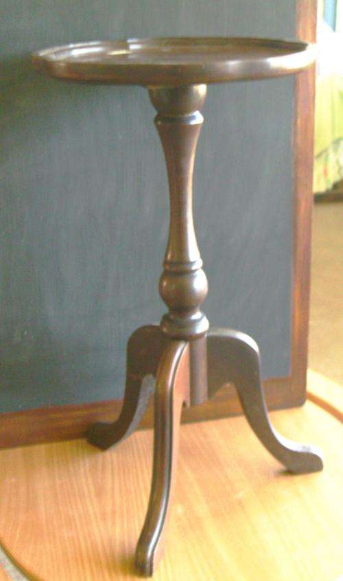 Imbuia Pie Crust Wine Table