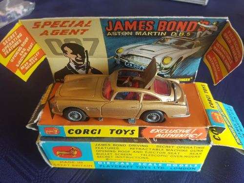 Corgi 261 James Bond. Boxed. All original. With original paper work not dinky matchbox