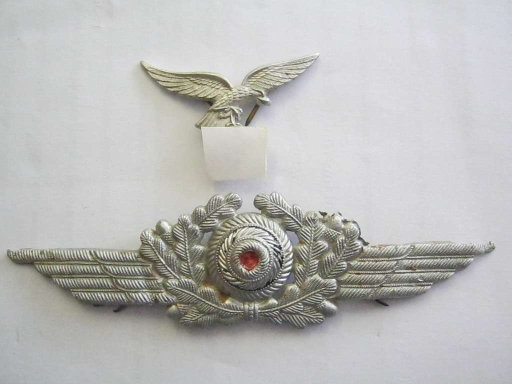 Air force Cap Badge set.