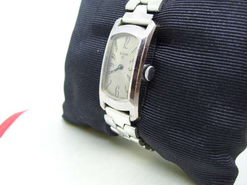 Beautiful Vintage Elgin SA Neuchatel Swiss made hand winding ladies time piece