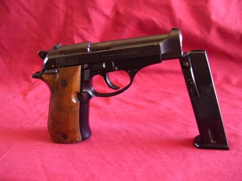 DEACTIVATED!!! Beautiful Pietro Beretta Mod84 9mm Short Pistol. Exellent Collectors Piece.