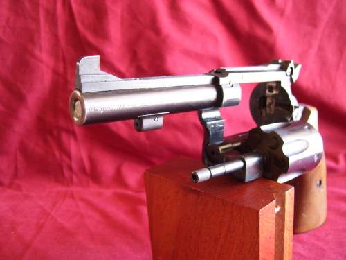 DEACTIVATED!!! RS Mod 77 Cal .32 SUW Long. Beautiful Collectors Revolver. Crazy R1 Start!!!