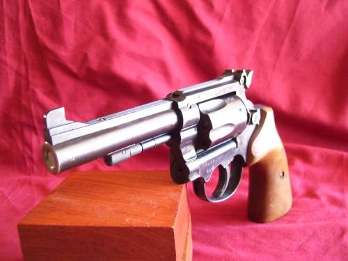 DEACTIVATED!!! RS Mod 77 Cal .32 SUW Long. Beautiful Collectors Revolver. Crazy R1 Start!!!
